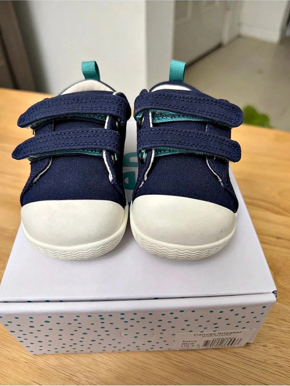 ten little Baby Sneakers canvas Blue & White US 5.5 Like New